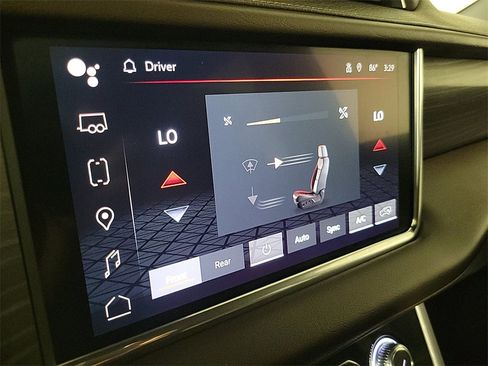 Used 2023 GMC Yukon Denali image 17