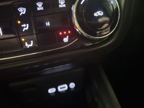 Used 2022 Chevrolet TrailBlazer LT w/ Convenience Package image 36