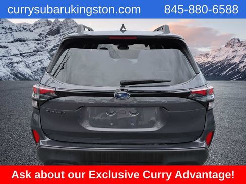 Used 2025 Subaru Forester Premium w/ Convenience Package #1 AWD/4WD image 4