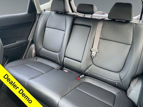 New 2025 Kia Seltos EX image 15