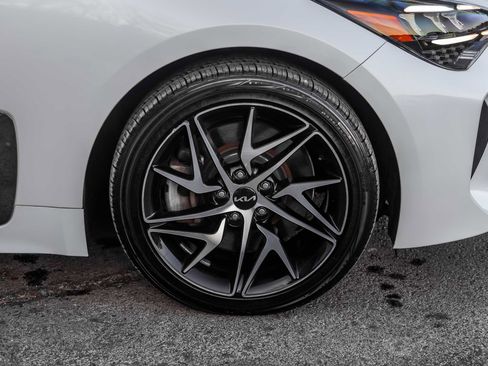 Used 2022 Kia Stinger GT-Line w/ Sun & Sound Package image 7