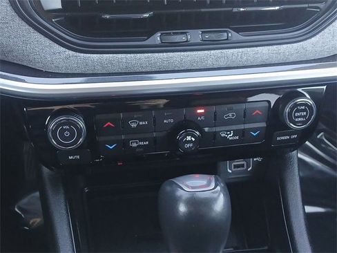 Used 2022 Jeep Compass Latitude w/ Convenience Group image 18