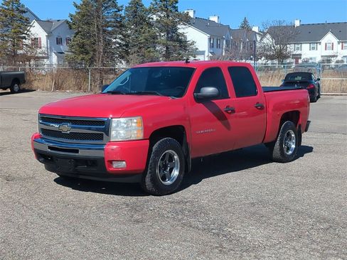 Used 2011 Chevrolet Silverado 1500 LT w/ Interior Plus Package image 4