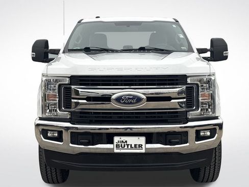 Used 2019 Ford F250 XLT w/ XLT Value Package image 12