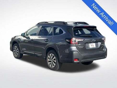 Certified 2025 Subaru Outback Premium AWD/4WD image 5