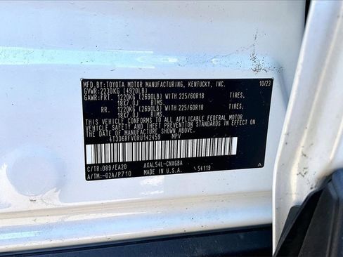 Used 2024 Toyota RAV4 Limited image 9