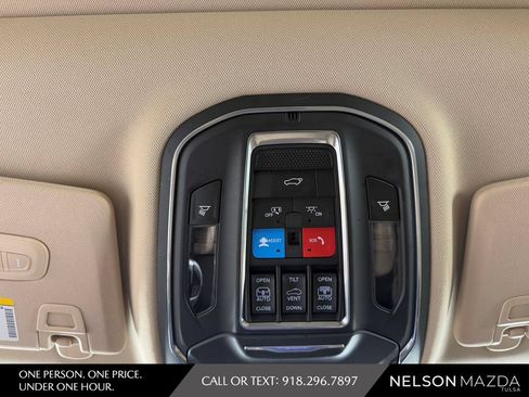 Used 2021 Jeep Grand Cherokee L Limited AWD/4WD image 32