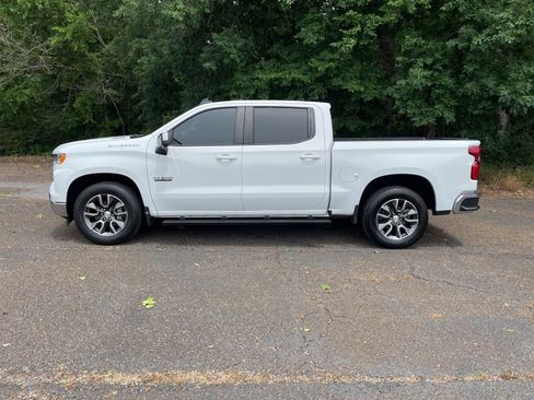 Used 2023 Chevrolet Silverado 1500 LT w/ Texas Edition Plus RWD image 2