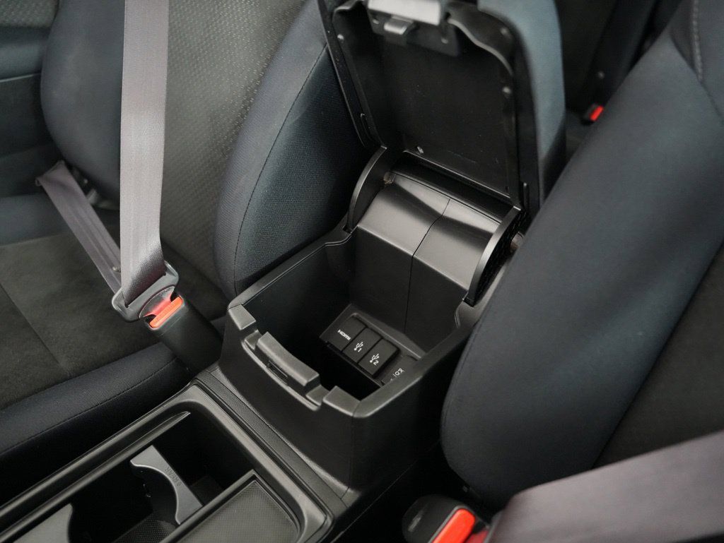 Used 2016 Honda CR-V EX image 32