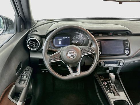 Used 2024 Nissan Kicks SR FWD image 16