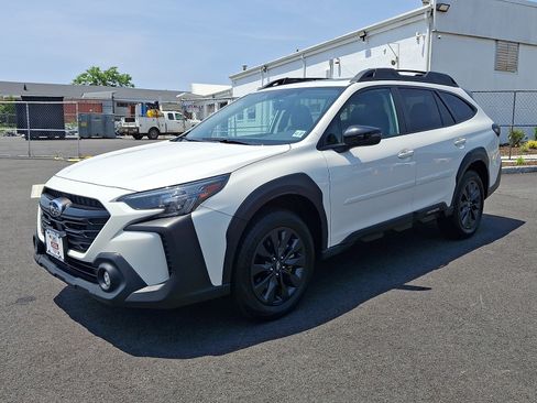 Certified 2023 Subaru Outback Onyx Edition AWD/4WD image 5