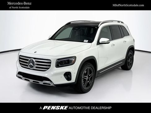 Used 2026 Mercedes-Benz GLB 250 4MATIC image 1