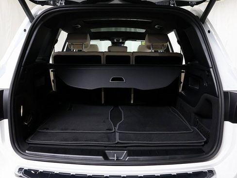 Certified 2026 Mercedes-Benz GLB 250 4MATIC image 28