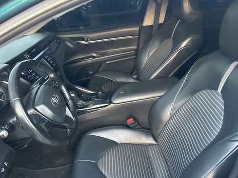 Used 2020 Toyota Camry SE image 9