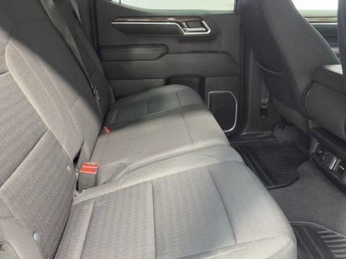 Used 2022 Chevrolet Silverado 1500 LT RWD image 14