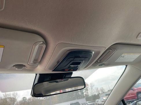 Used 2024 Toyota Corolla LE image 19