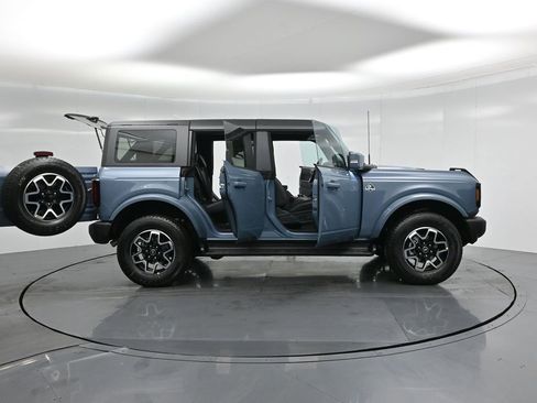 New 2025 Ford Bronco Outer Banks image 4