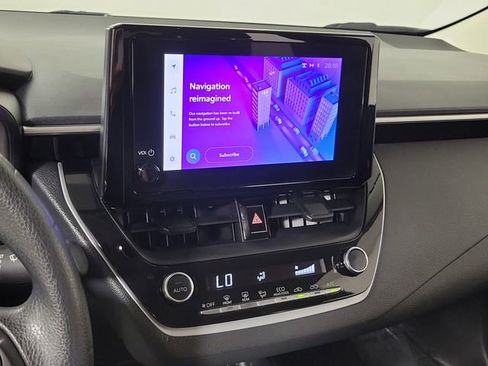 Used 2024 Toyota Corolla LE image 28