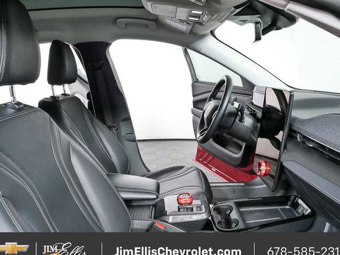 Used 2021 Ford Mustang Mach-E Premium image 23