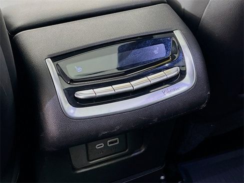 Used 2024 Cadillac XT6 Premium Luxury w/ LPO, Floor Liner Package image 27