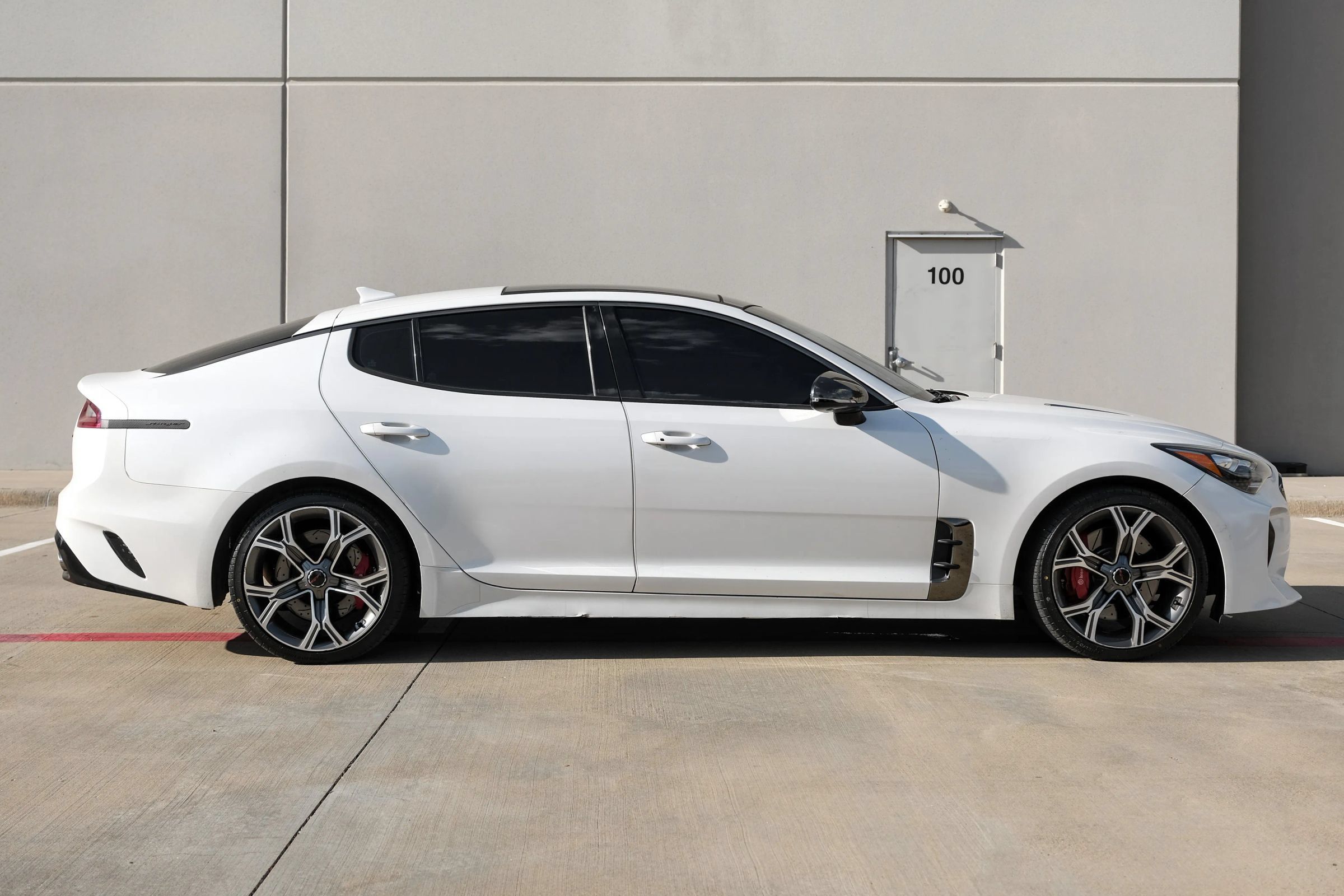 Used 2020 Kia Stinger GT2 RWD image 4