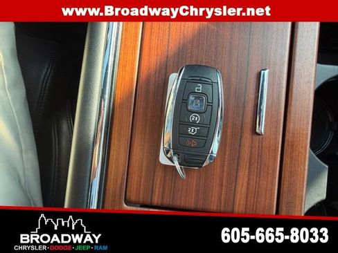 Used 2019 Lincoln Navigator Reserve w/ Cargo Package image 23