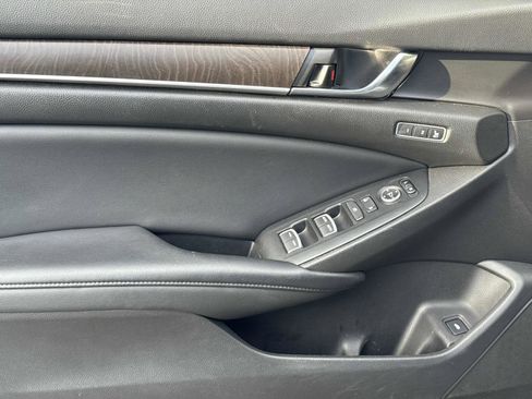 Certified 2021 Honda Accord Touring image 18