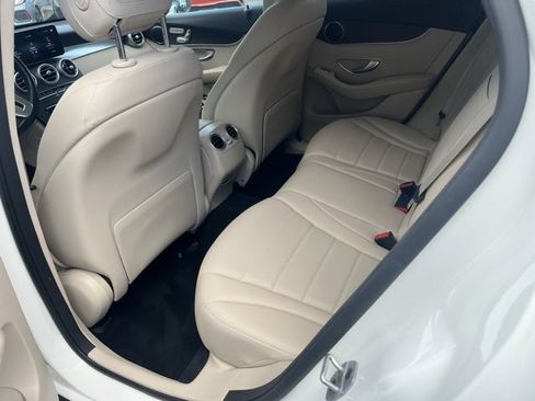 Used 2022 Mercedes-Benz GLC 300 4MATIC image 18