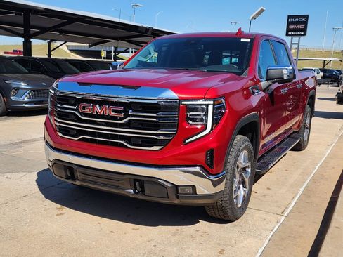 New 2026 GMC Sierra 1500 SLT image 8