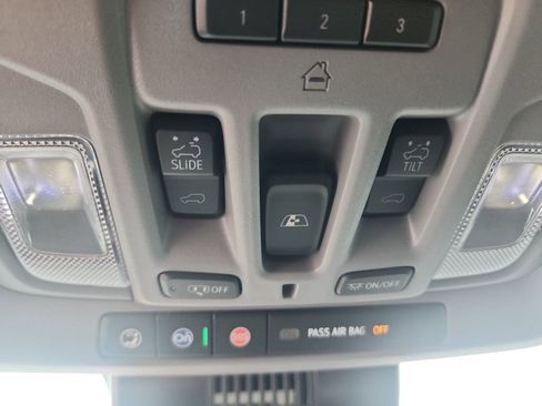 Used 2026 GMC Sierra 2500 Denali AWD/4WD image 8