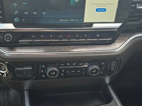Used 2024 Chevrolet Silverado 1500 LTZ AWD/4WD image 13