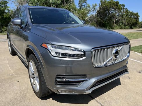 Used 2016 Volvo XC90 T6 Inscription w/ Vision Package image 2