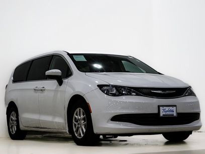 Used 2017 Chrysler Pacifica LX