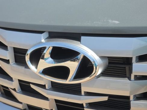 Used 2023 Hyundai Santa Cruz SEL Premium AWD/4WD image 9