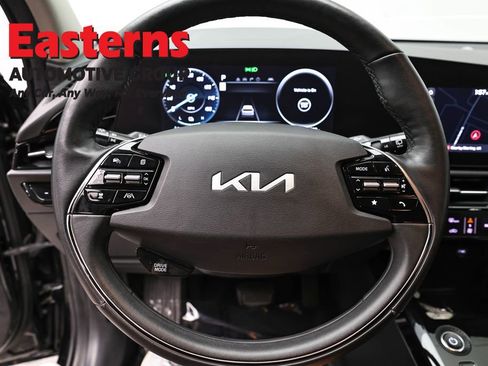 Used 2023 Kia Niro Wind w/ Wind Preserve Package FWD image 10