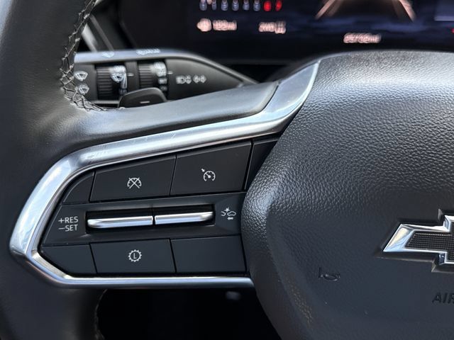 Used 2025 Chevrolet Tahoe Z71 AWD/4WD image 16