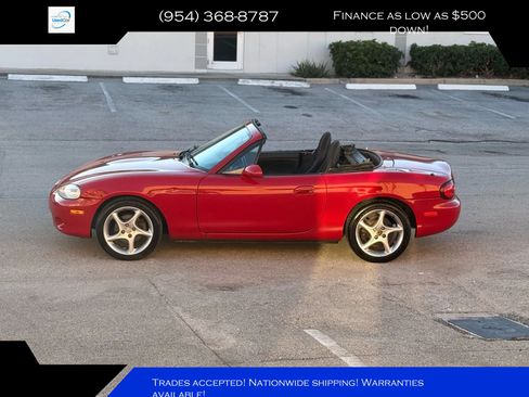 Used 2003 MAZDA MX-5 Miata image 4