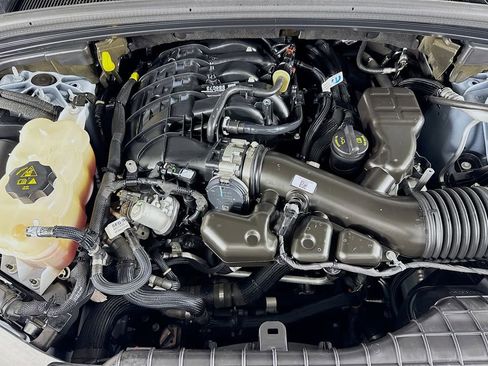 Used 2025 Jeep Grand Cherokee Limited w/ Black Appearance Package image 41