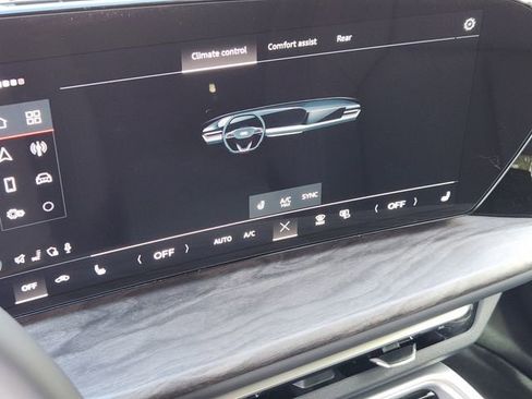 New 2025 Audi Q5 Premium Plus image 17