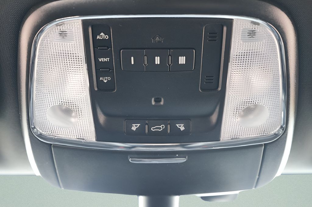 Used 2018 Dodge Durango GT w/ Premium Group AWD/4WD image 22