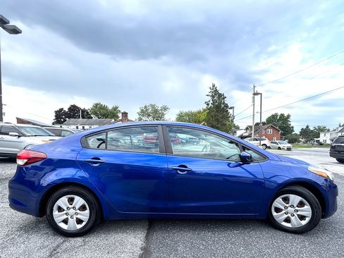 Used 2017 Kia Forte LX FWD image 6
