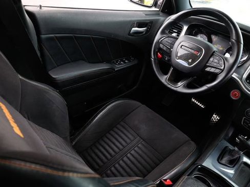 Used 2017 Dodge Charger R/T image 22