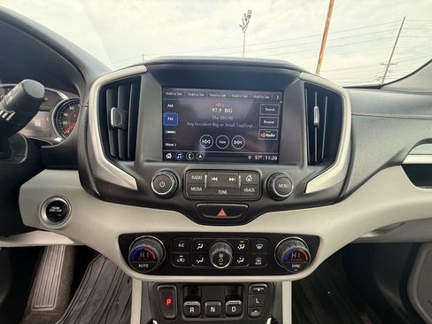 Used 2018 GMC Terrain SLT w/ Infotainment Package II image 16