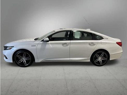 Certified 2022 Honda Accord Touring image 3