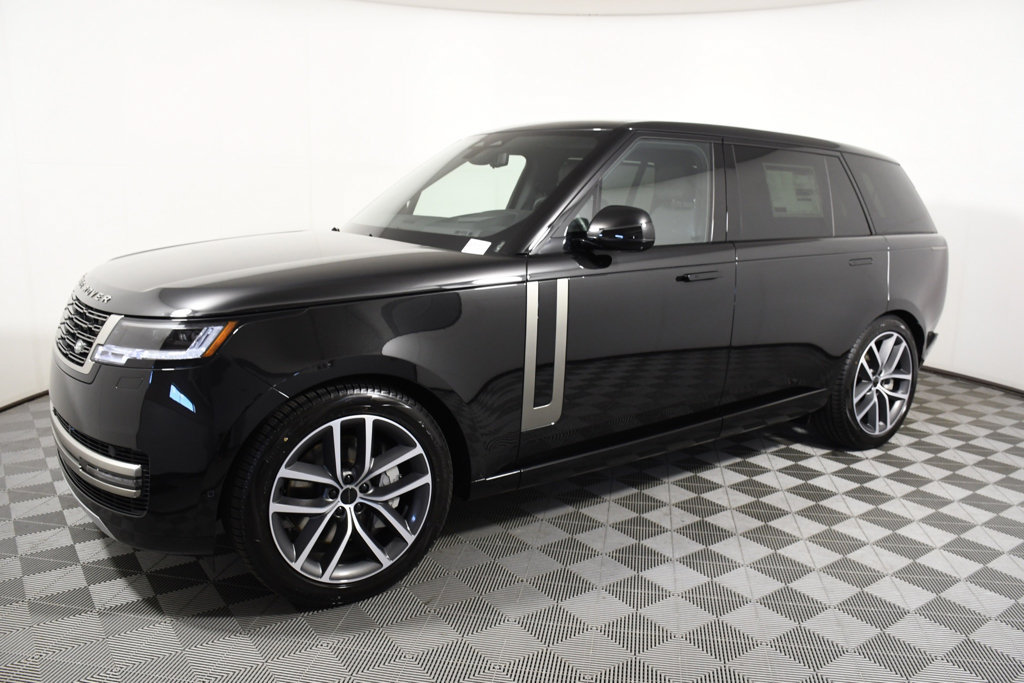 New 2026 Land Rover Range Rover Long Wheelbase SE AWD/4WD image 2