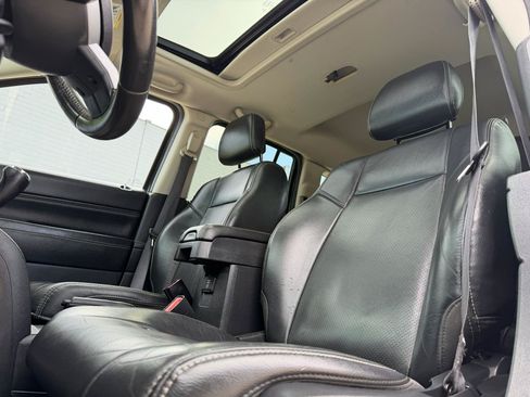 Used 2016 Jeep Compass High Altitude AWD/4WD image 10