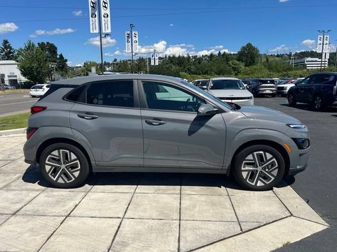 Certified 2023 Hyundai Kona SEL FWD image 6