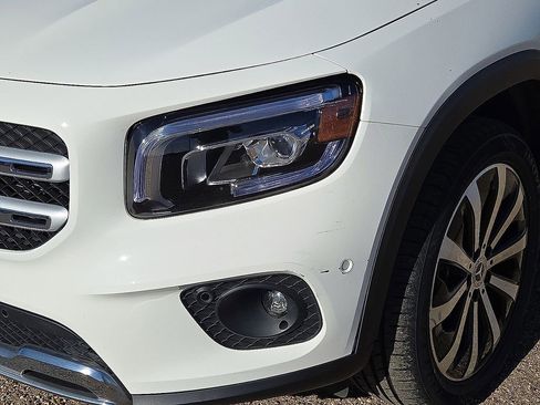 Used 2022 Mercedes-Benz GLB 250 w/ Premium Package Lite image 10