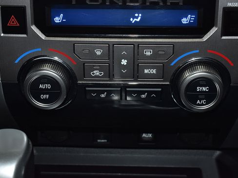 Used 2016 Toyota Tundra Limited w/ Limited Premium Package AWD/4WD image 29