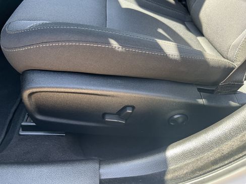 Used 2022 Dodge Charger SXT RWD image 21